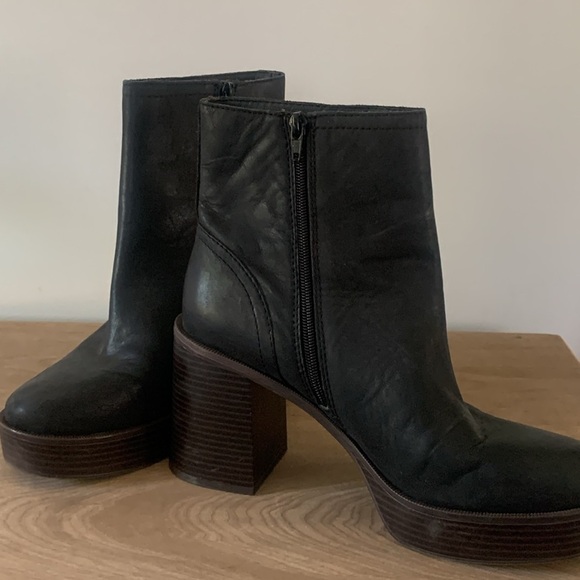 Lucky Brand Olliner Platform Bootie Matte (Black) size 9.5 M chunky leather zip - Picture 6 of 11